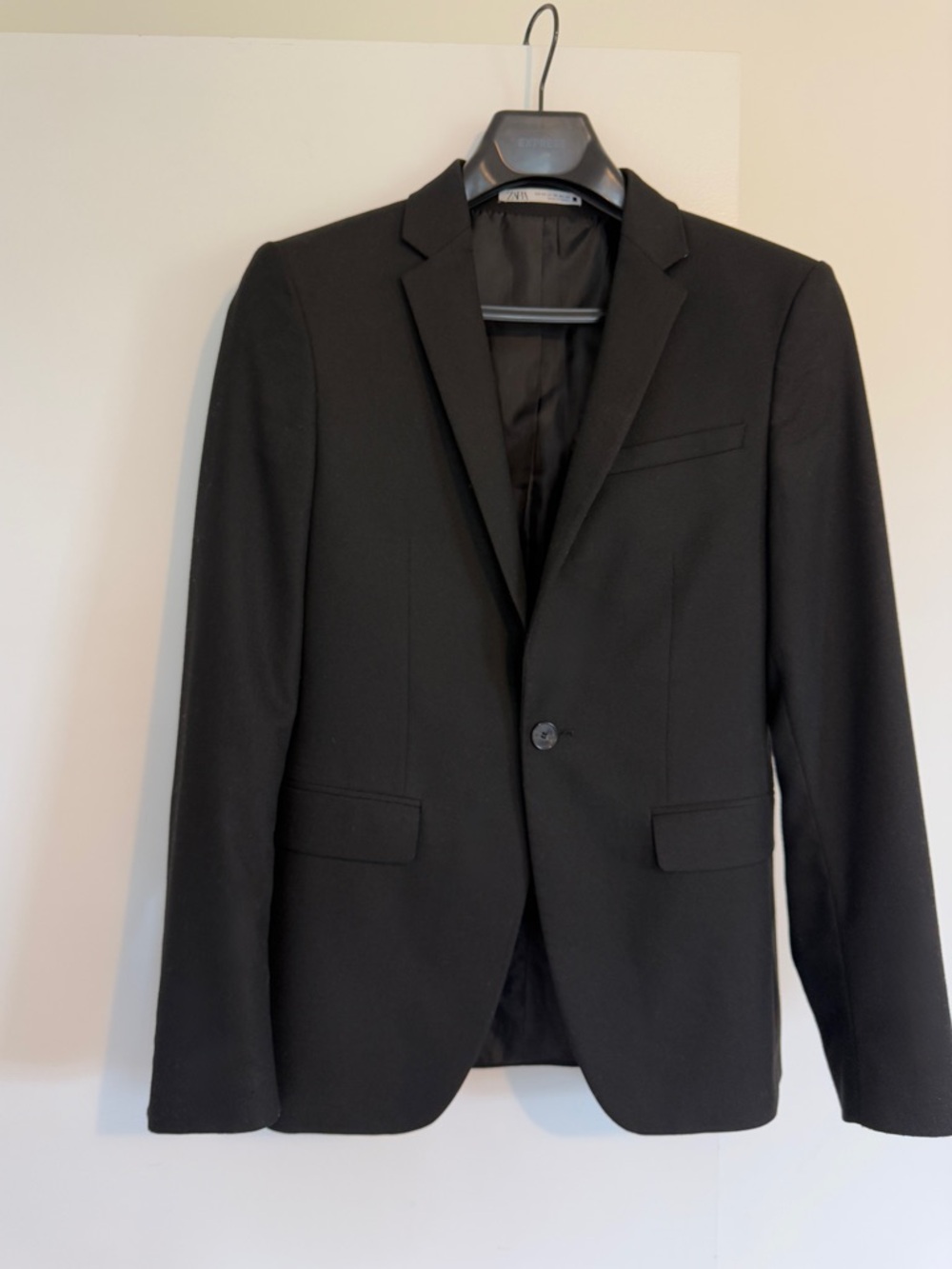 Zara Men's Black Single-Button Blazer
